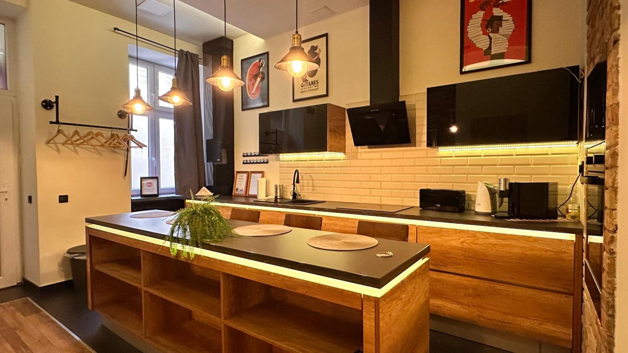 Ultra Modern Home Budapest Luaran gambar